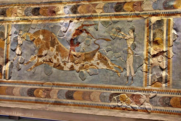 Knossos Palace – Heraklion City Tour